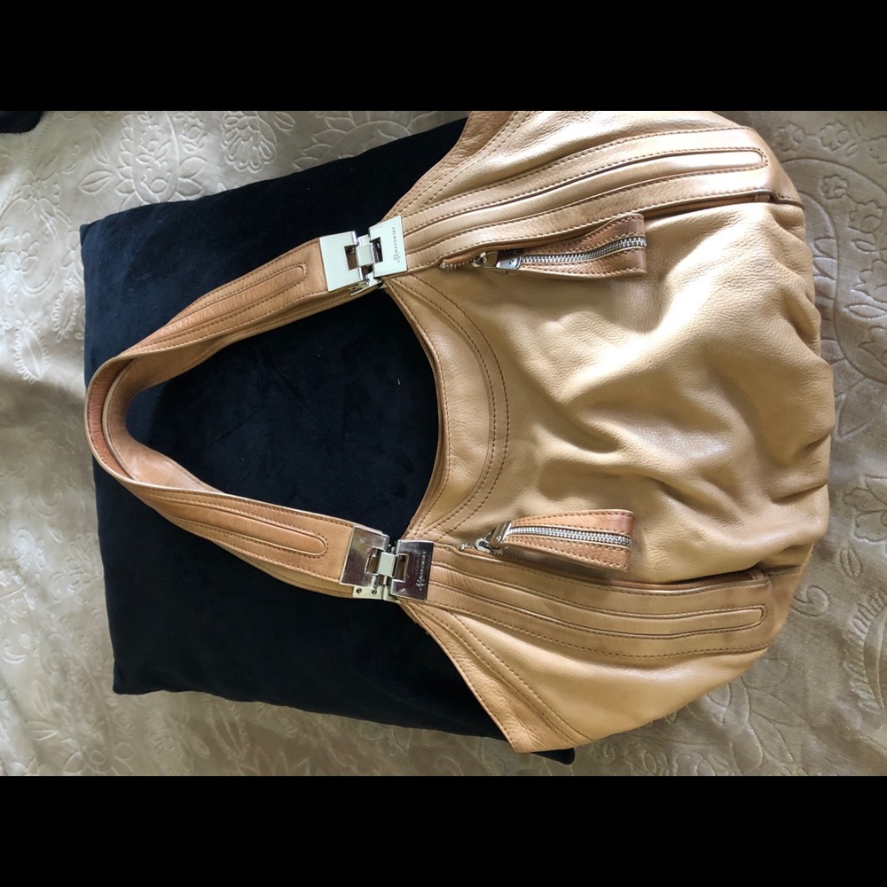 B Makowsky Handbag